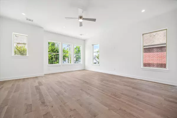 Houston, TX 77007,5108 Eigel ST