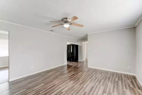 Liberty, TX 77575,208 Johnson ST