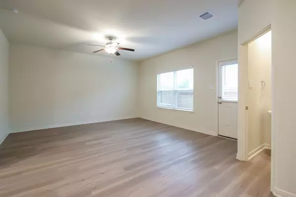 Brookshire, TX 77423,570 Solomon