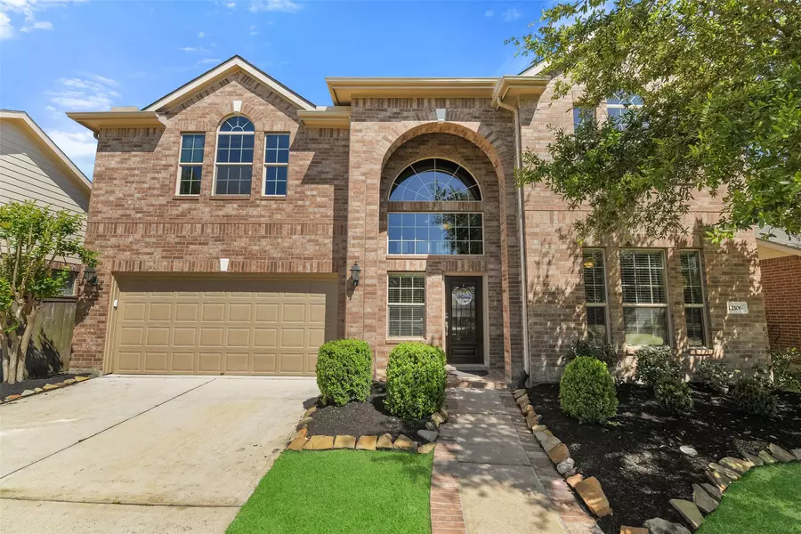 12106 Coldwater Cove LN, Cypress, TX 77433