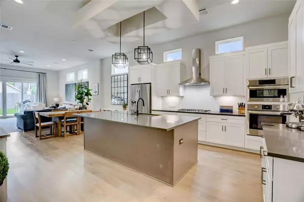 1022 Dorothy ST, Houston, TX 77008