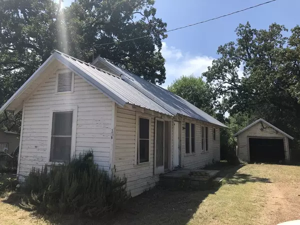 719 W Commerce ST,  Buffalo,  TX 75831