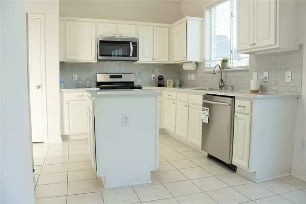 Sugar Land, TX 77479,1702 RIVER TRAIL