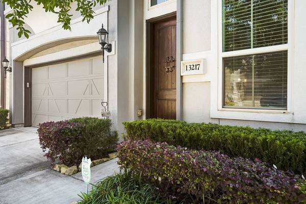 13217 Green Hills DR, Houston, TX 77077