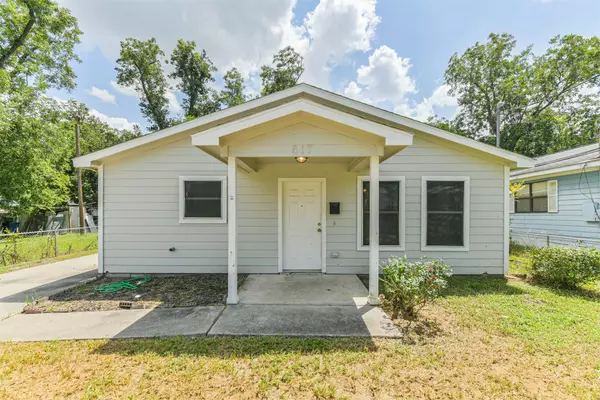 617 Avenue I, Conroe, TX 77301