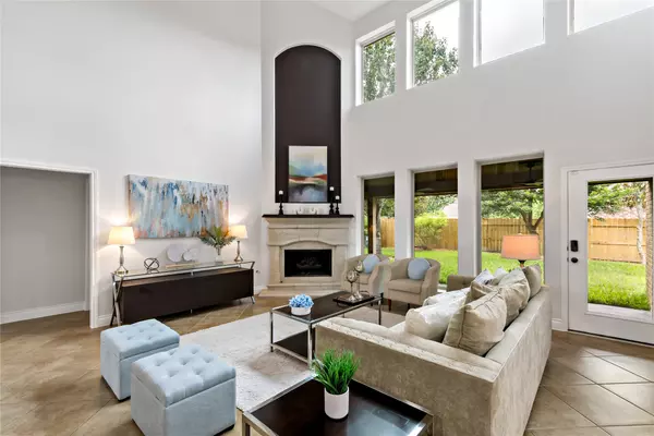 2604 Sweet Wind DR, Pearland, TX 77584