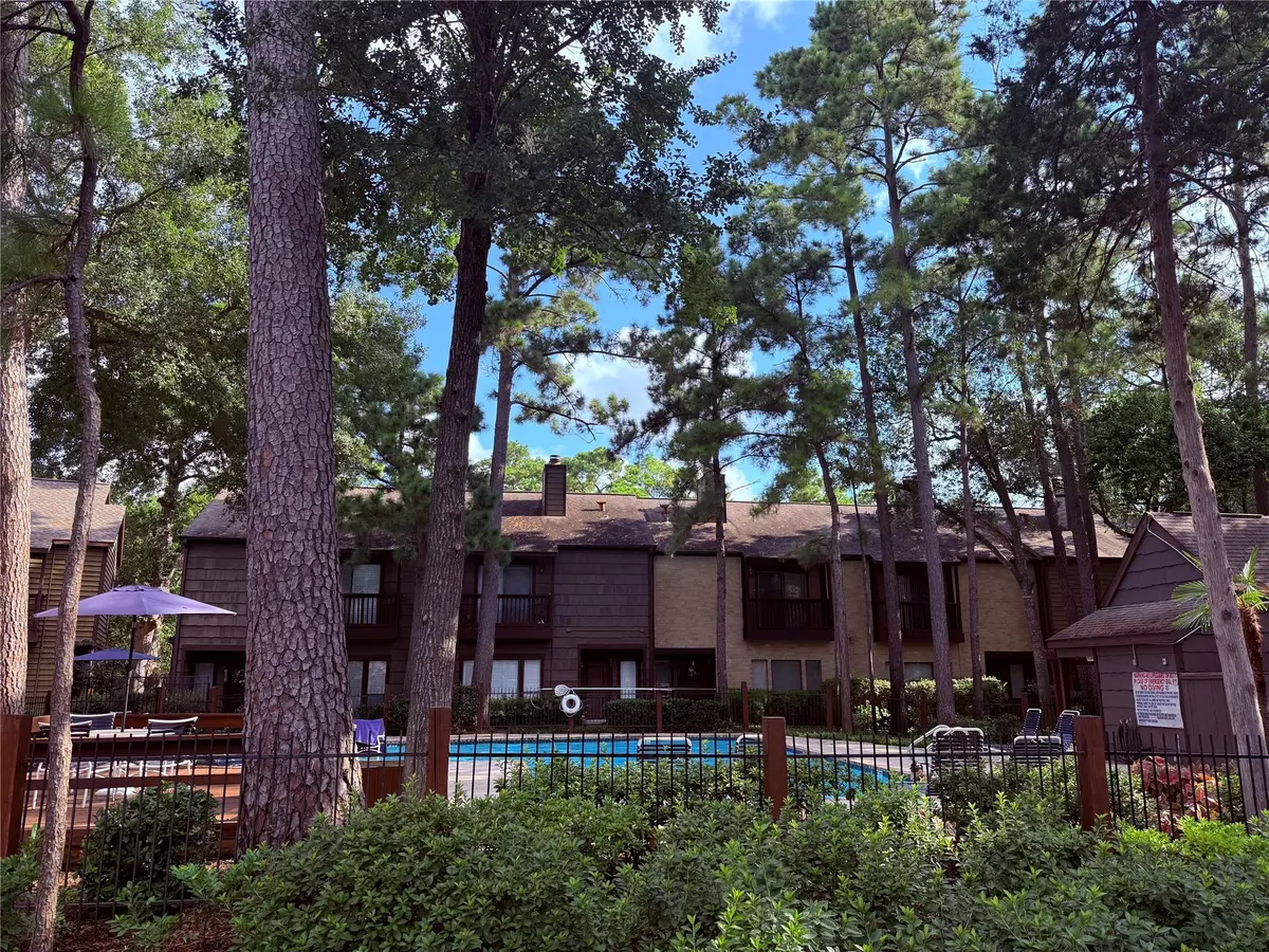 Houston, TX 77024,11711 Memorial DR #585