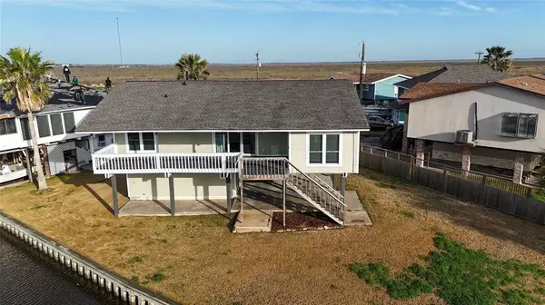 110 Mariner RD, Freeport, TX 77541