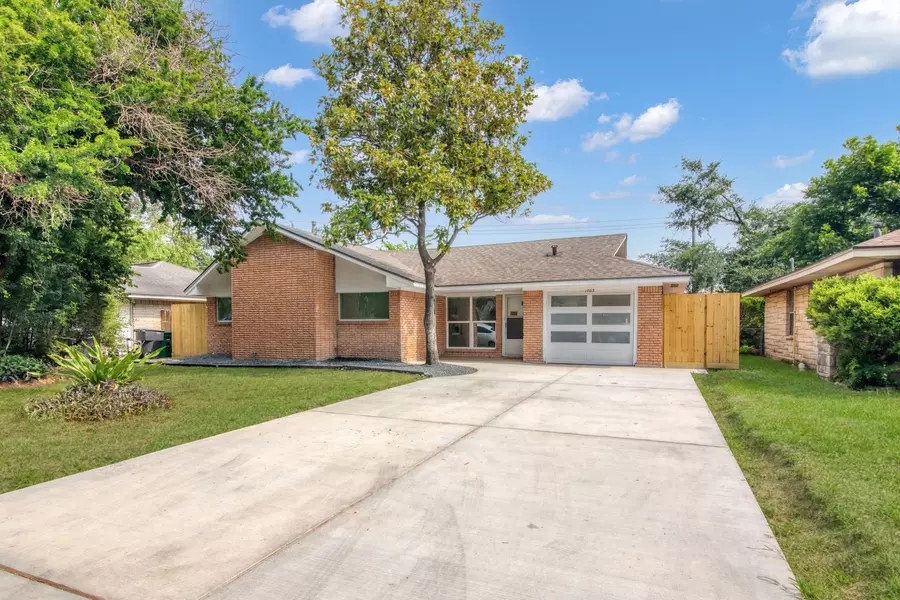 1703 Ansbury DR, Houston, TX 77018