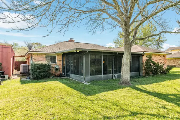 Angleton, TX 77515,144 Lakewood DR