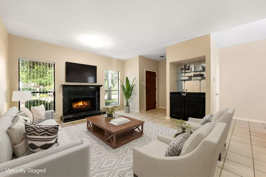 2428 Bering DR #2428, Houston, TX 77057