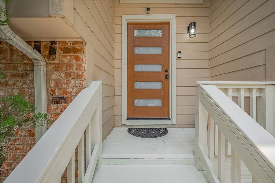34 Lyrebird DR, The Woodlands, TX 77380