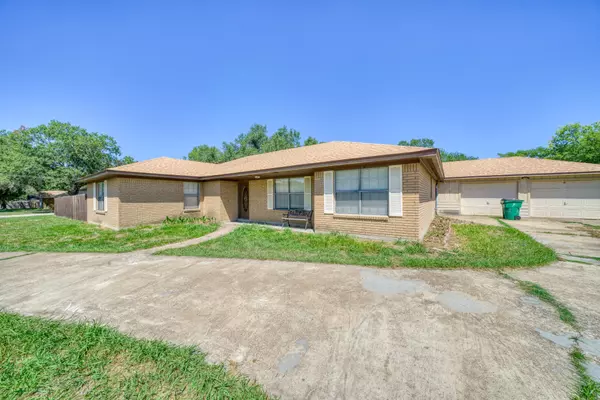 Madisonville, TX 77864,102 Heath AVE