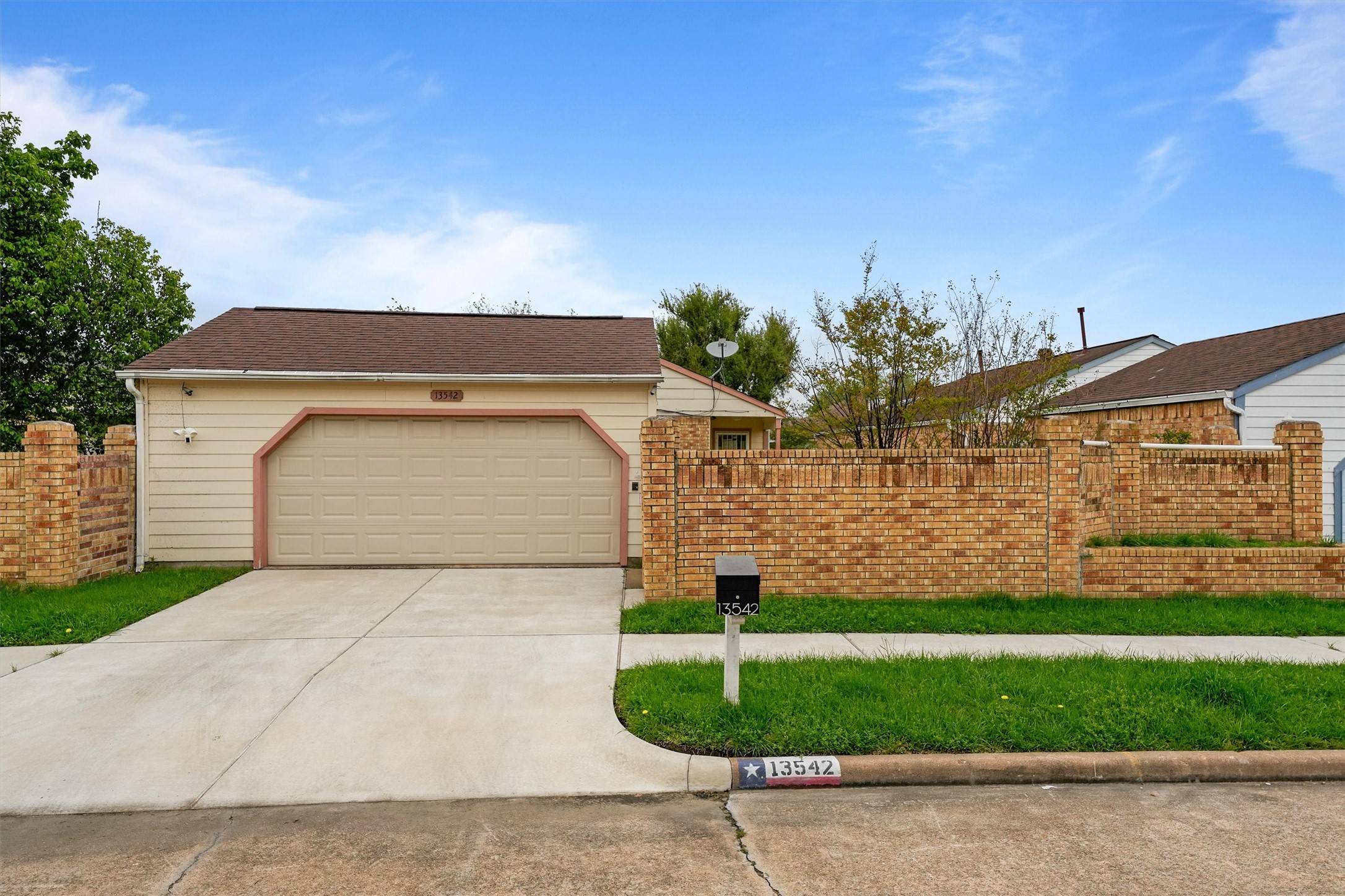 Houston, TX 77083,13542 Pasa Robles LN