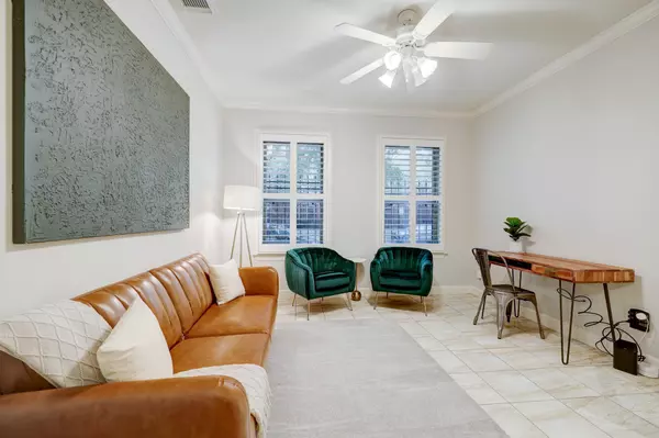 Houston, TX 77006,2615 Albany ST