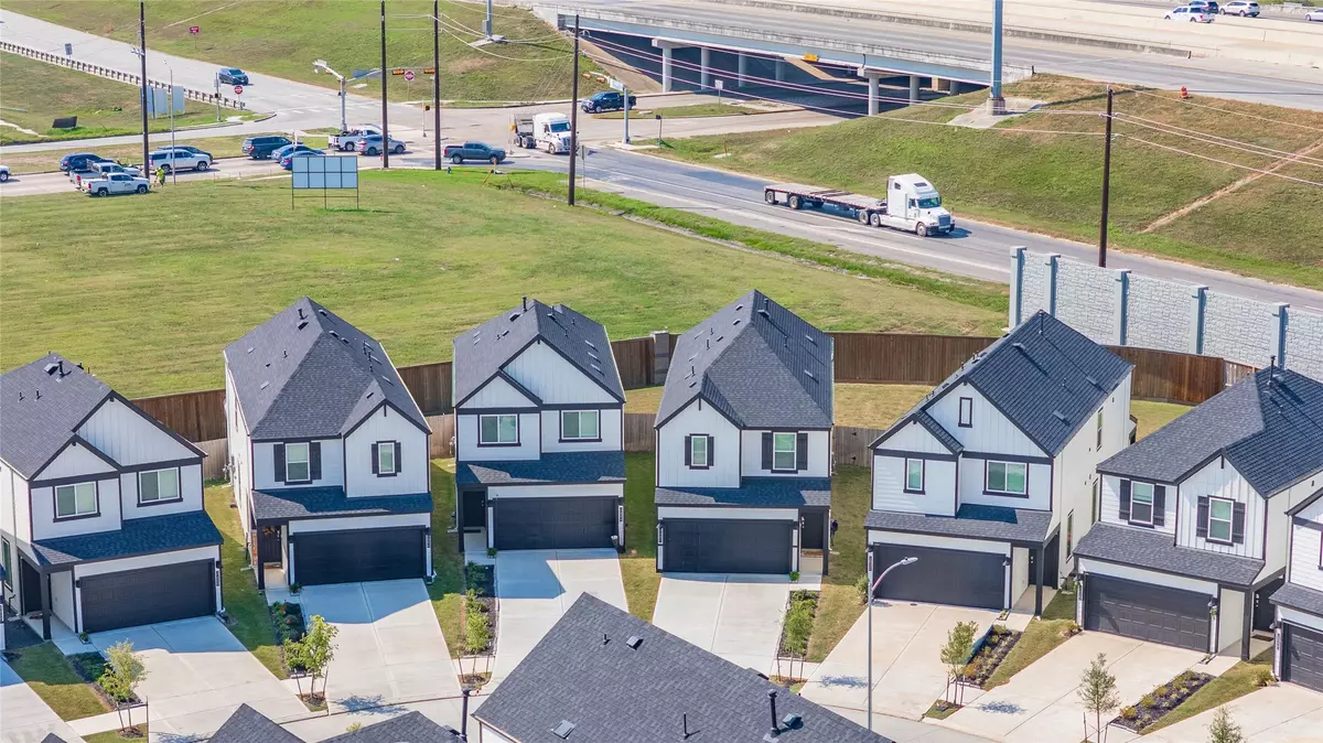 Houston, TX 77051,2624 Weston Breeze Way