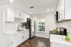 Houston, TX 77021,7002 Goforth ST