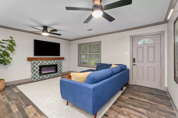 Conroe, TX 77385,1512 Glen Oaks DR