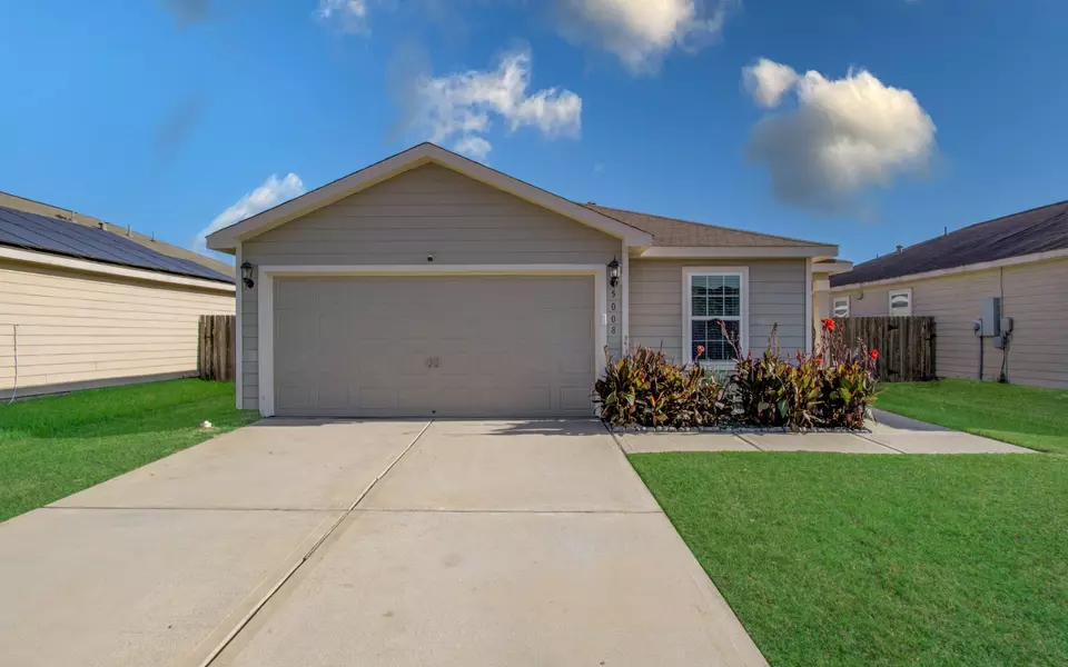 5008 Sycamore LN, Brookshire, TX 77423