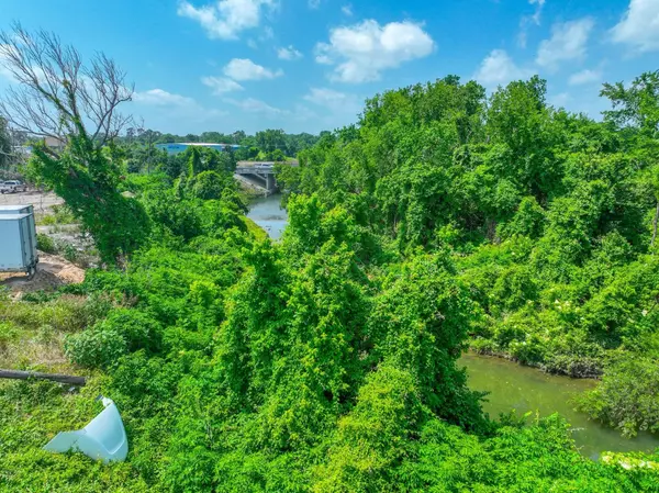 Houston, TX 77015,12110 Market St RD