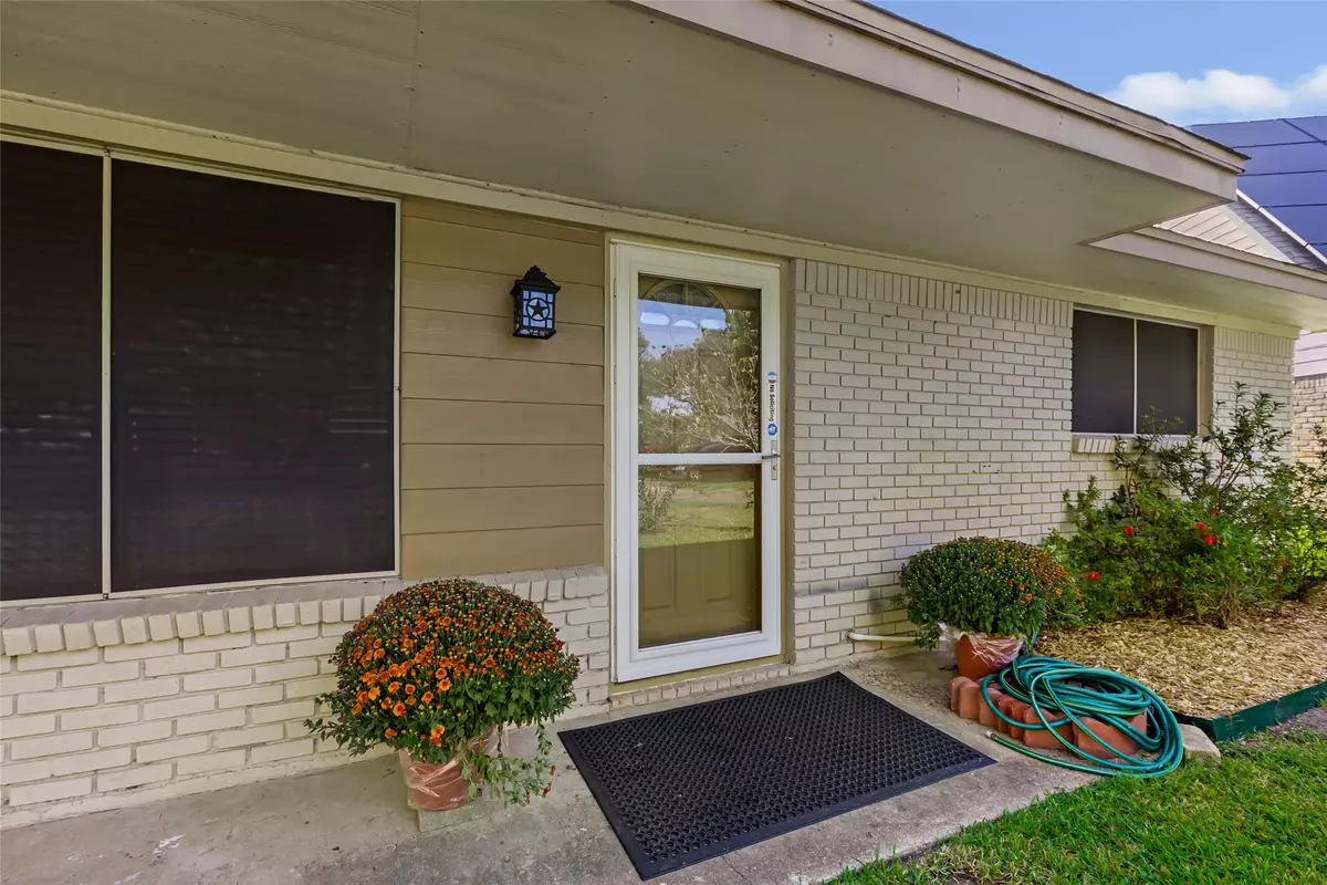 Alvin, TX 77511,1109 Hampton CIR