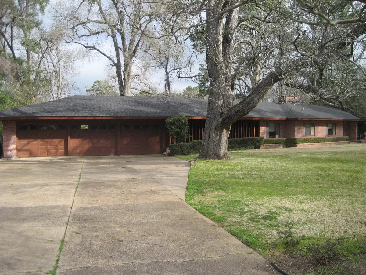 Crockett, TX 75835,906 E Mimosa LN