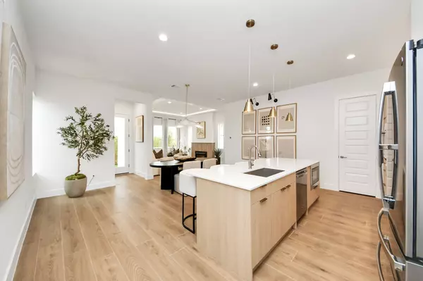 Houston, TX 77051,9141 La Pau LN
