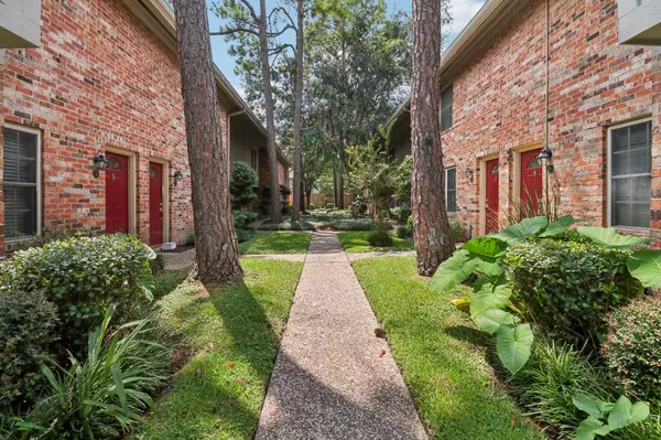 Houston, TX 77024,515 Tallowood RD #51