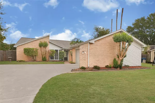 Houston, TX 77088,8726 Wildforest DR