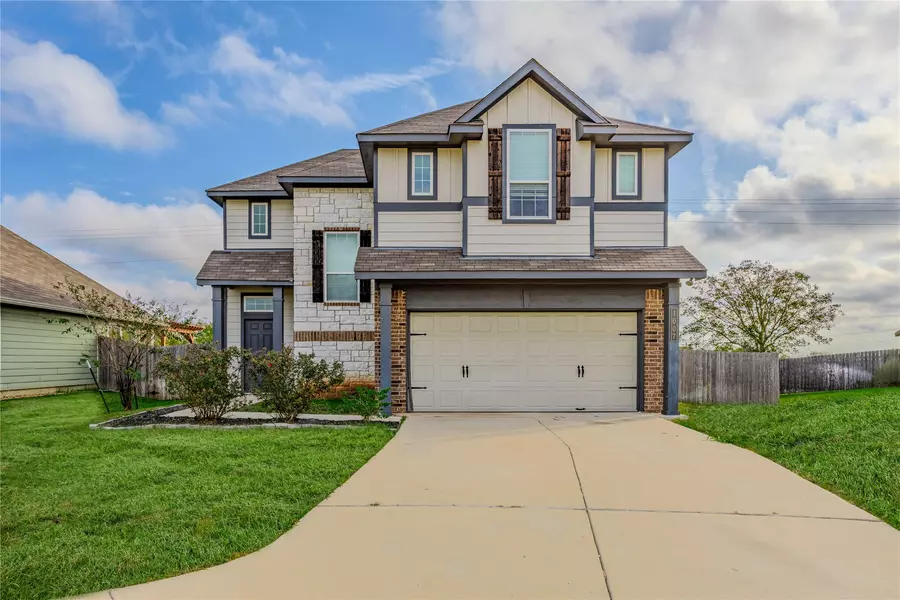 1007 Malisa HL, Brenham, TX 77833