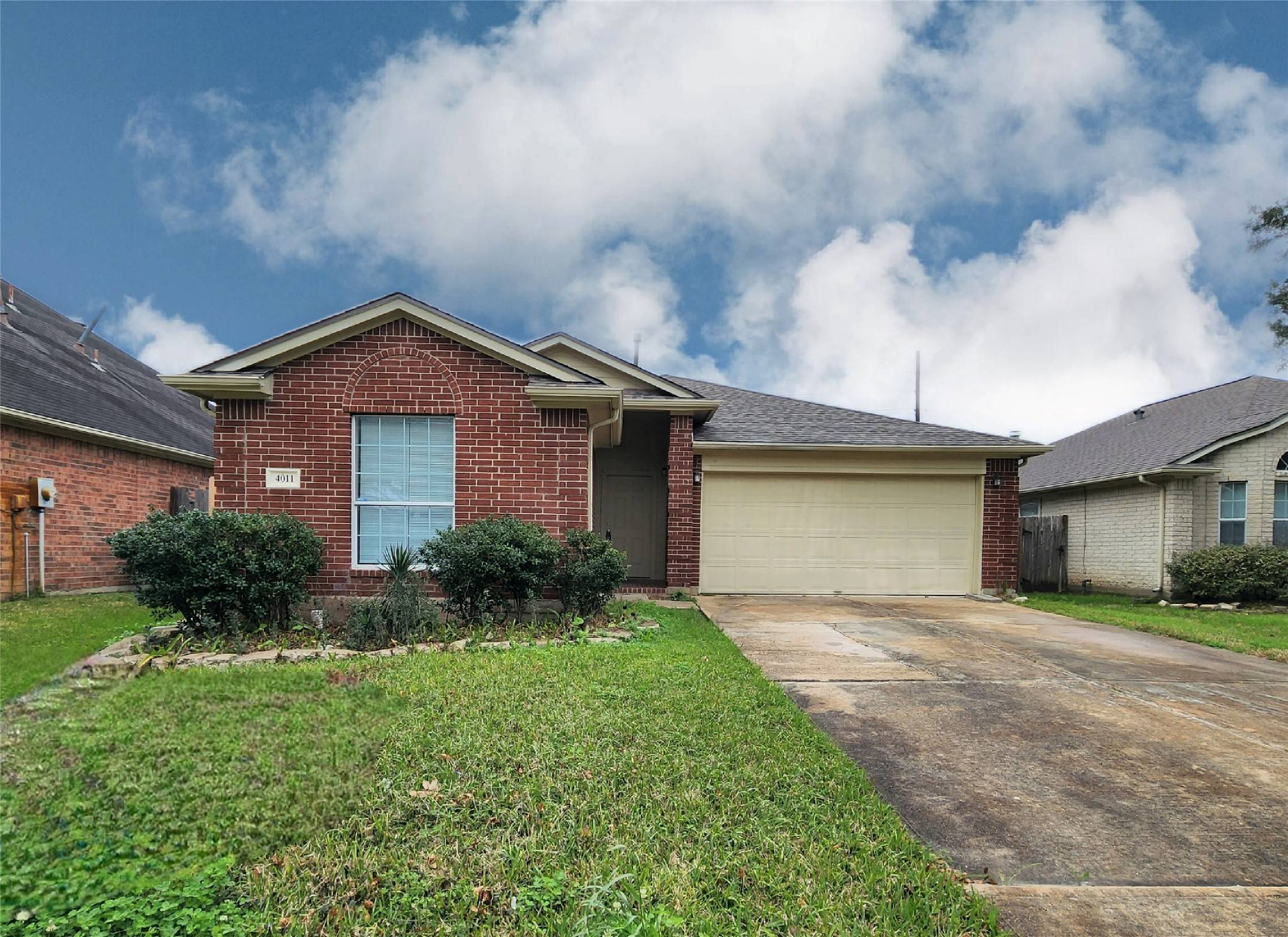 4011 Teal Run Meadows DR, Fresno, TX 77545