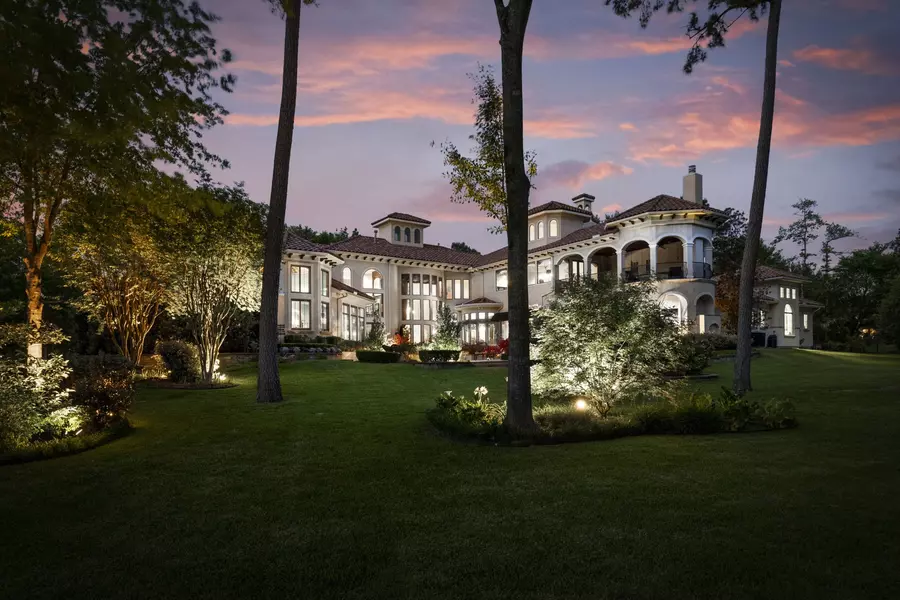 18 S Gary Glen CIR, The Woodlands, TX 77382