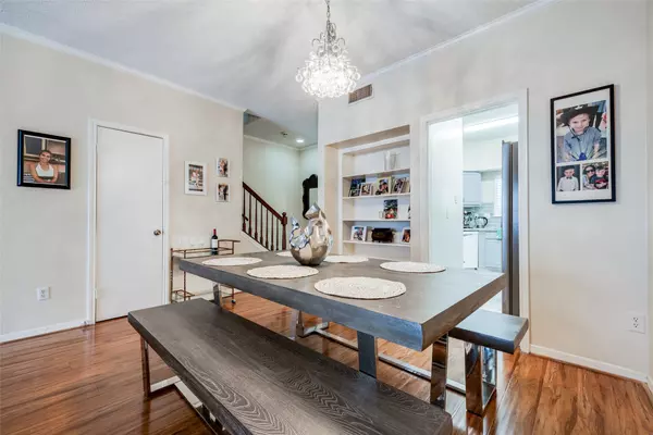 Houston, TX 77057,1035 Fountain View DR