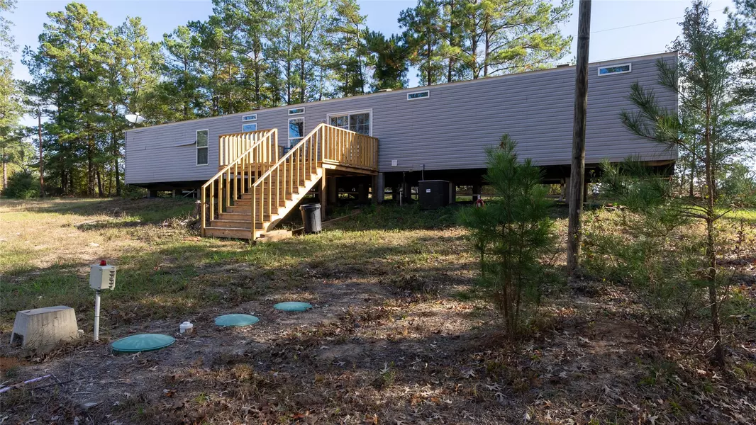 5725 Private Road 2075, Centerville, TX 75833