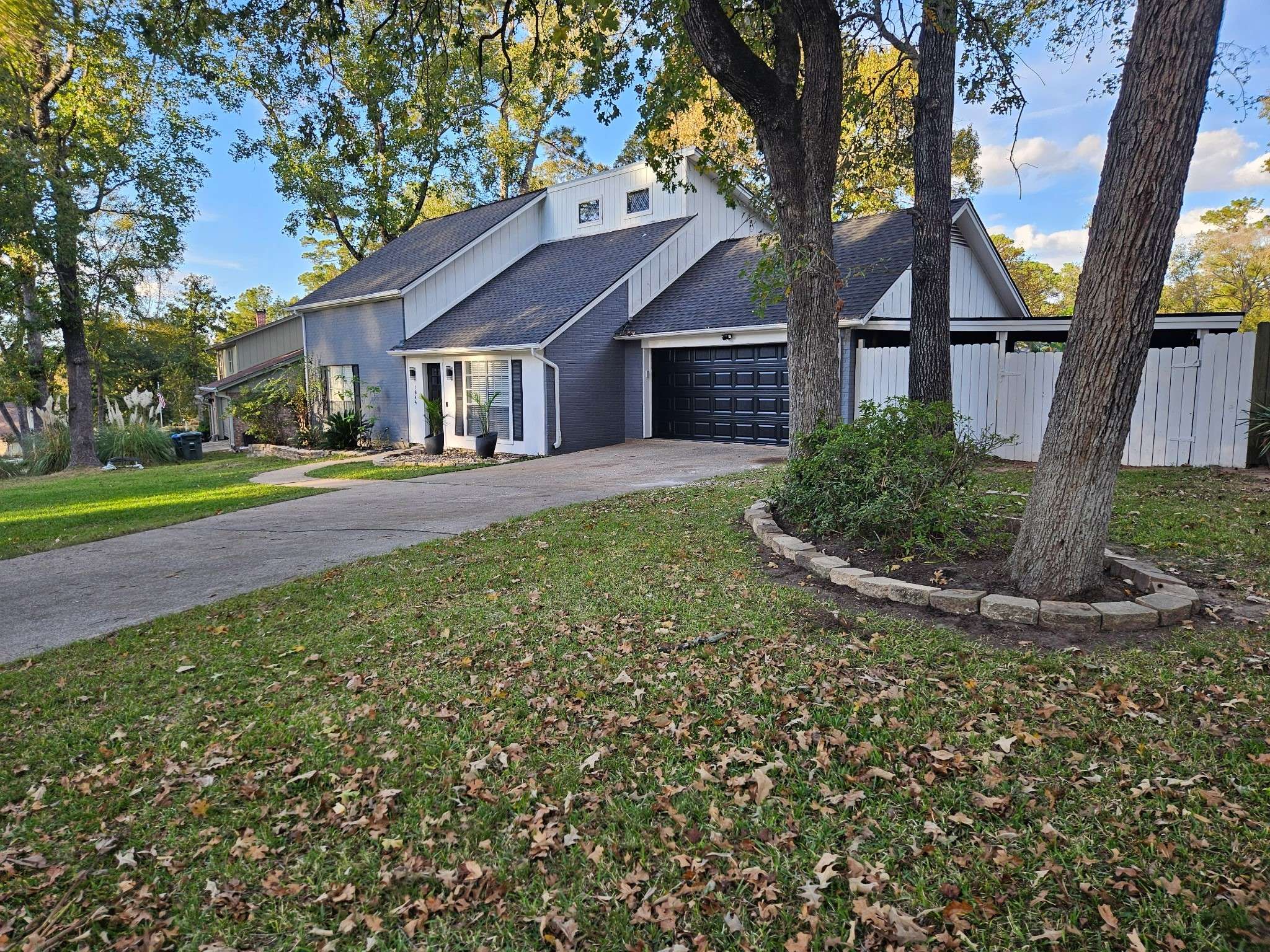 1844 Rollingwood DR, Huntsville, TX 77340