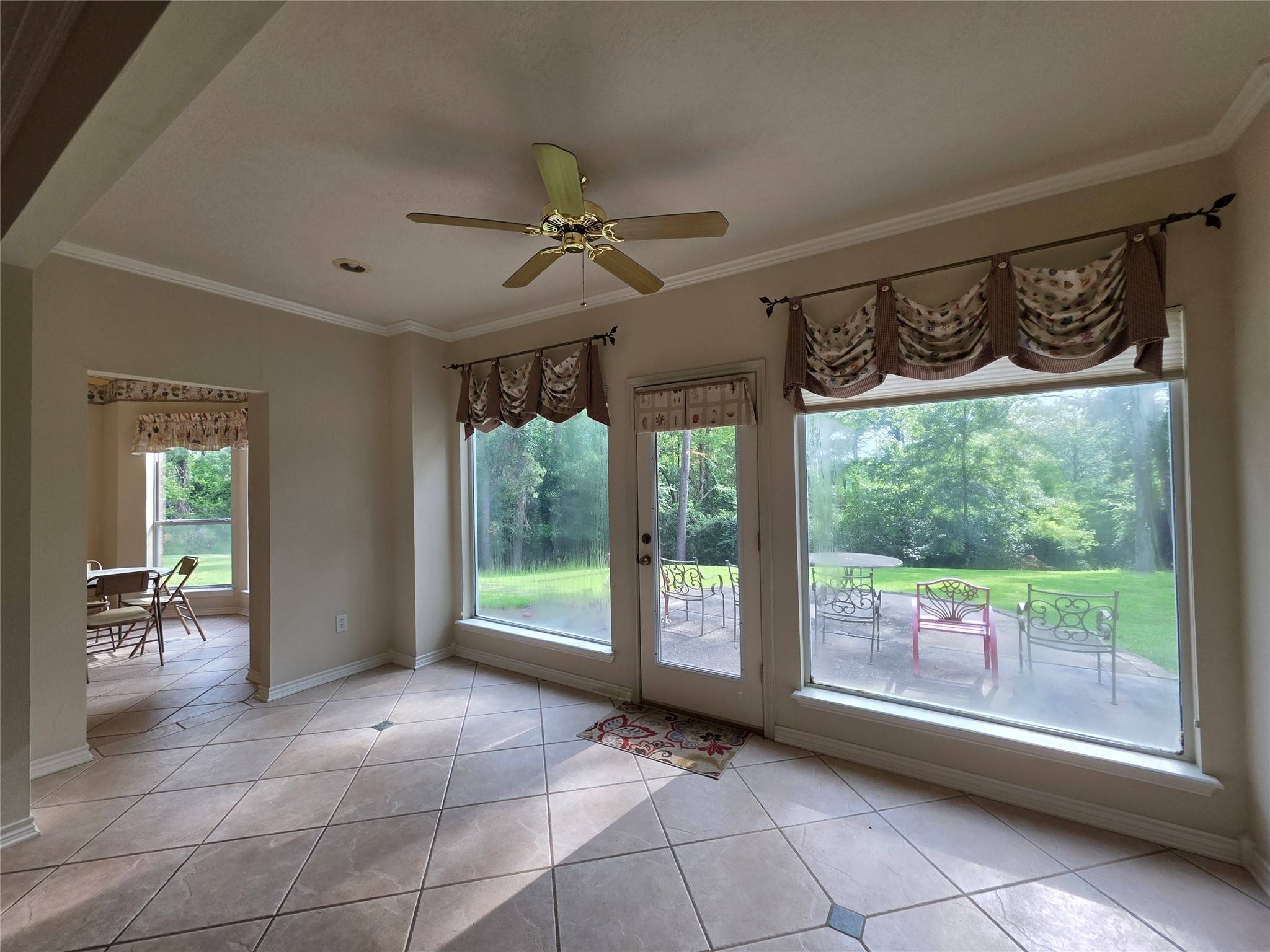 Huffman, TX 77336,110 Commons Lake DR