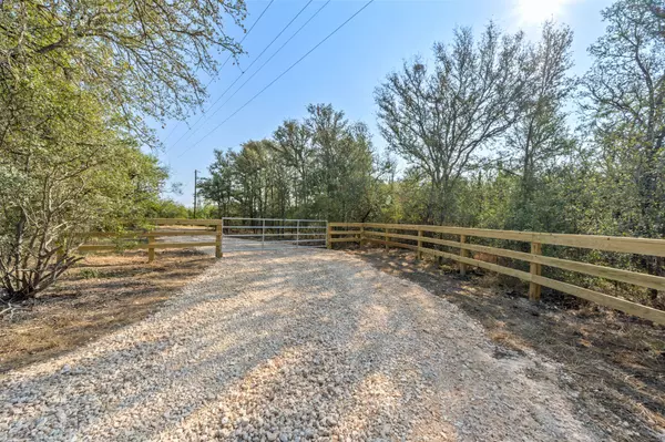 Elgin, TX 78621,2095 Upper Elgin River RD