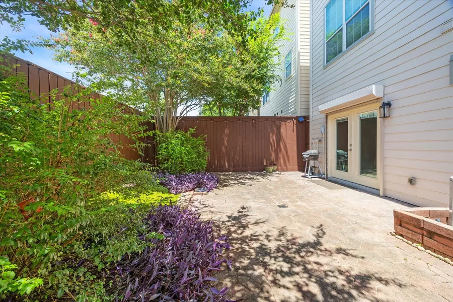 9008 Harbor Hills DR, Houston, TX 77054