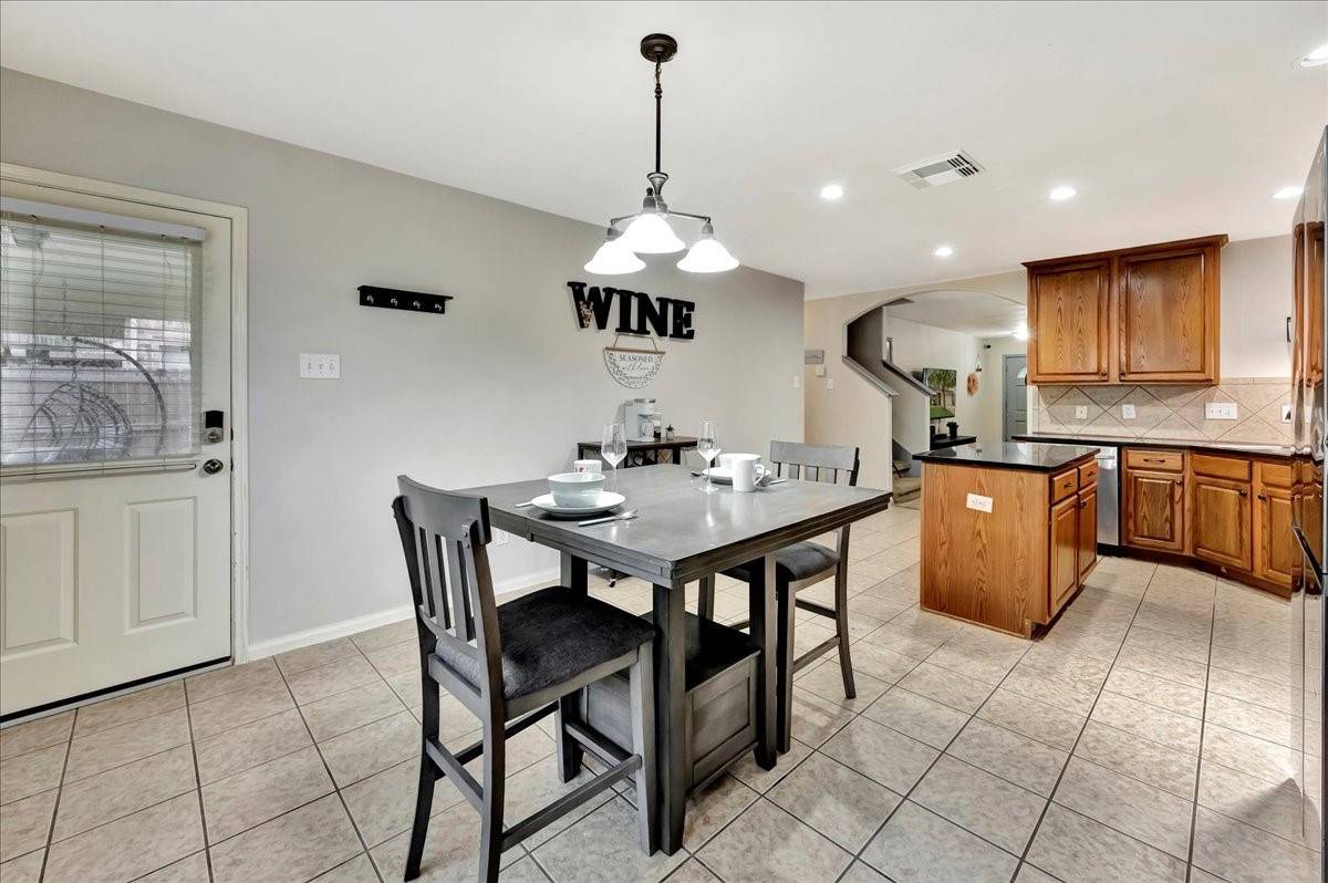 Dickinson, TX 77539,4026 Bentwood DR
