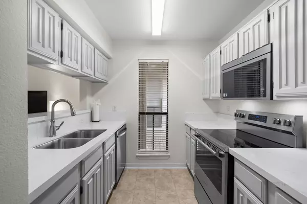 3500 Tangle Brush DR #28, The Woodlands, TX 77381