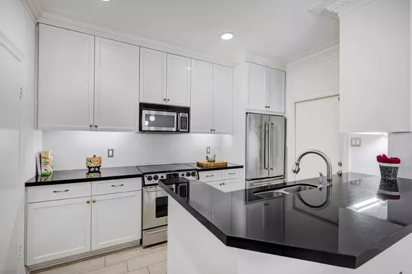 Houston, TX 77019,1201 McDuffie ST #198