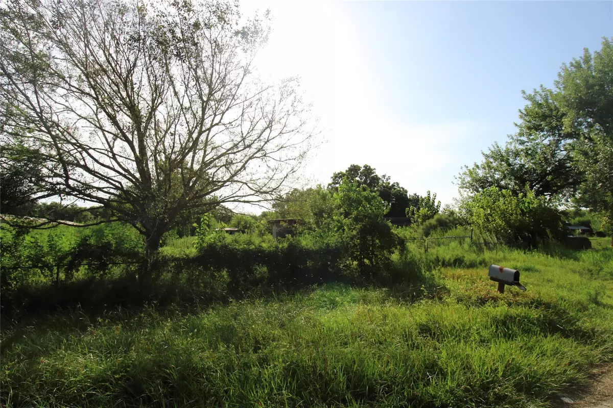 Baytown, TX 77523,17110 Choctaw ST