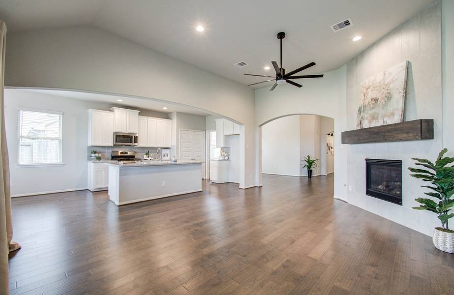 12318 Gatewood DR, Mont Belvieu, TX 77535