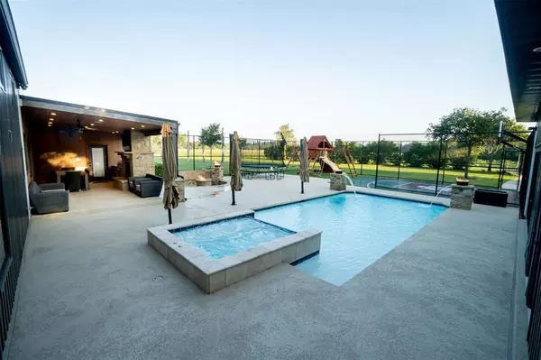 Brookshire, TX 77423,2127 Fm 359 RD S