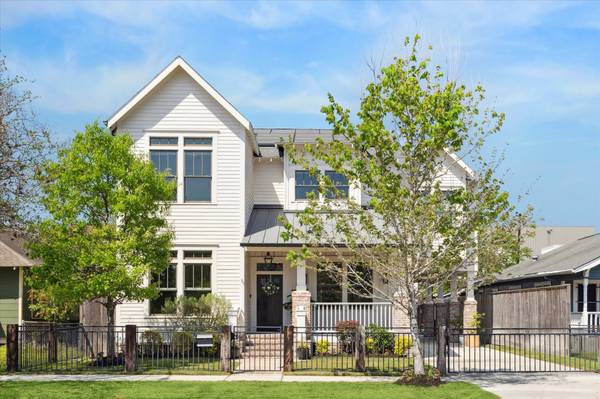 725 E 10th ST,  Houston,  TX 77008
