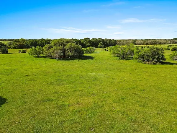 2080 FM 155, Weimar, TX 78962