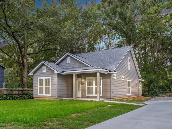 9976 Pine Point Drive,  Montgomery,  TX 77316