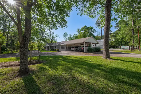 1535 Spring Hills DR, Spring, TX 77386