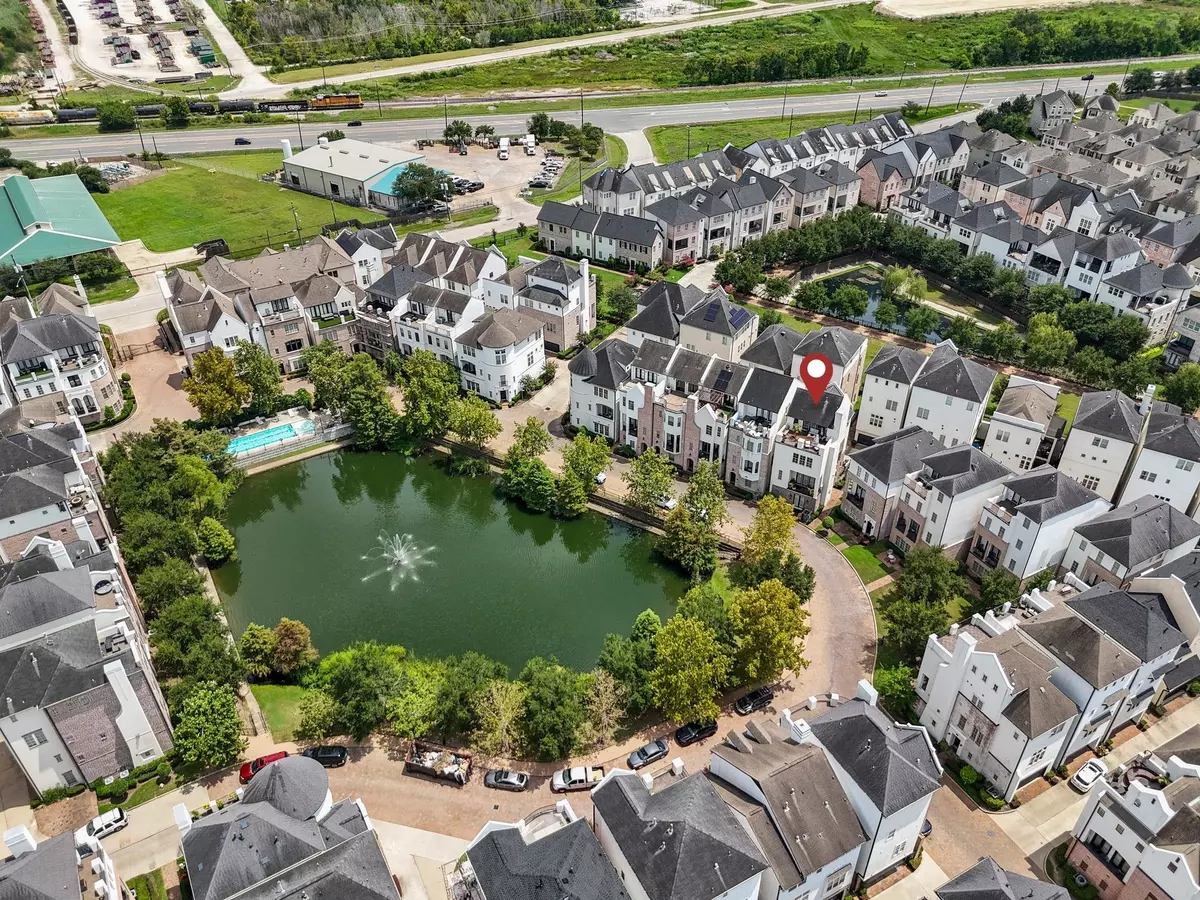 Houston, TX 77045,2032 S Fannin STA S