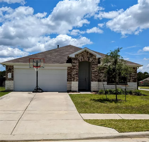 18475 Tenaha Mill DR, New Caney, TX 77357